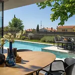 Luxury Lipa Tree With Pool In Novigrad * Novigrad (Istria)